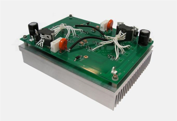 用于閃光燈泵浦激光器的 QDP-50? OEM Q開關(guān)驅(qū)動(dòng)器